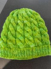 green cable beanie
